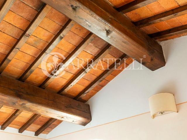 Villa Indipendente in vendita a Vaiano, Toscana