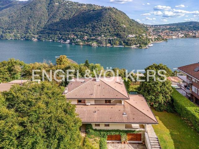 Villa Indipendente in vendita a Bignanico, Como