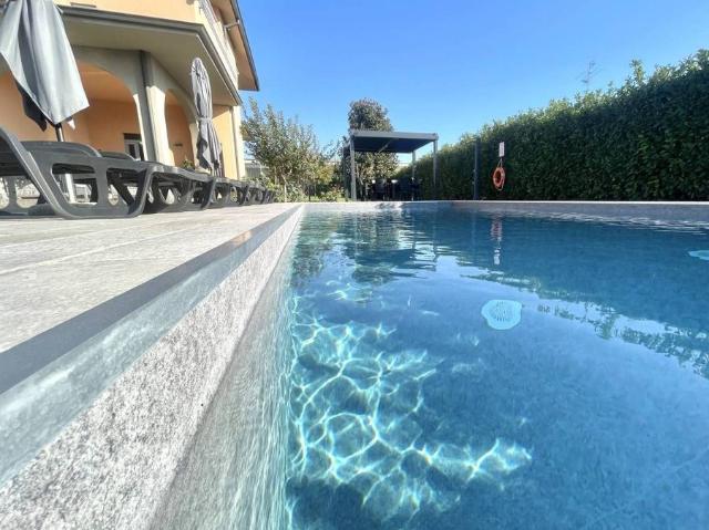 Villa Indipendente in vendita a Cassano D'adda, Lombardia