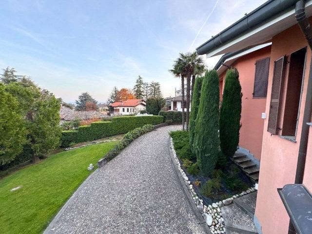 Villa Indipendente in vendita a Mandresca, Inverigo