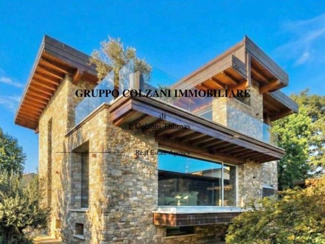 Villa Indipendente in vendita a Villasanta, Lombardia