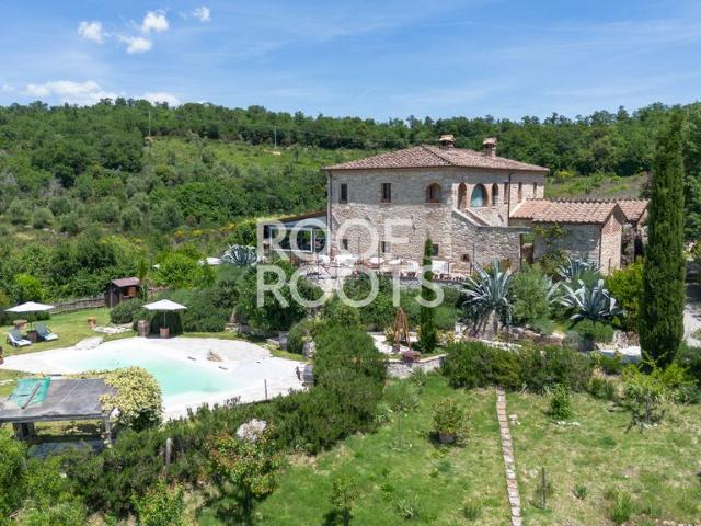 Villa Indipendente in vendita a Abbadia di Montepulciano, Abbadia Di Montepulciano