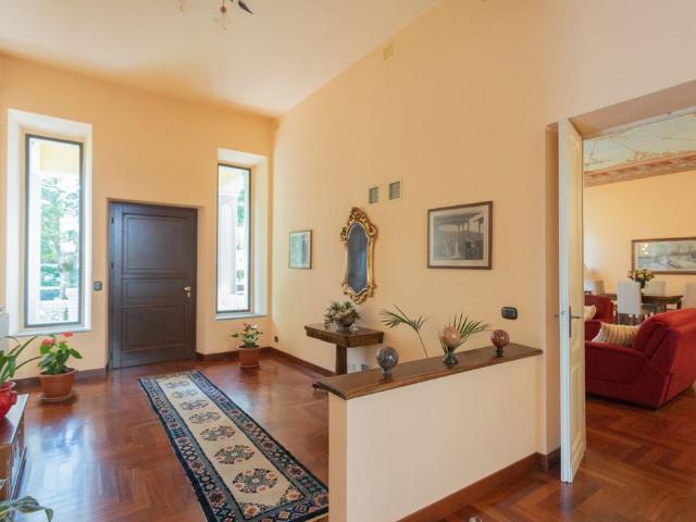 Villa Indipendente in vendita a Velezzo Lomellina, Lombardia