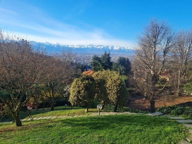 Villa Indipendente in vendita a Circoscrizione 8, Piemonte