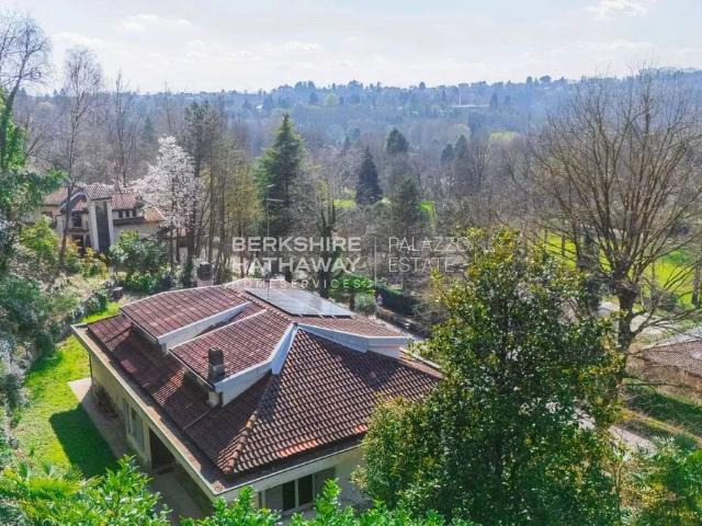 Villa Indipendente in vendita a Città murata, Como