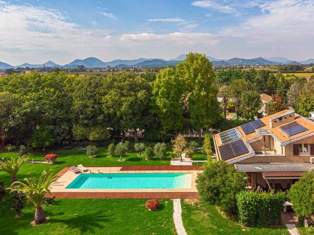Villa Indipendente in vendita a Carrara San Giorgio, Veneto