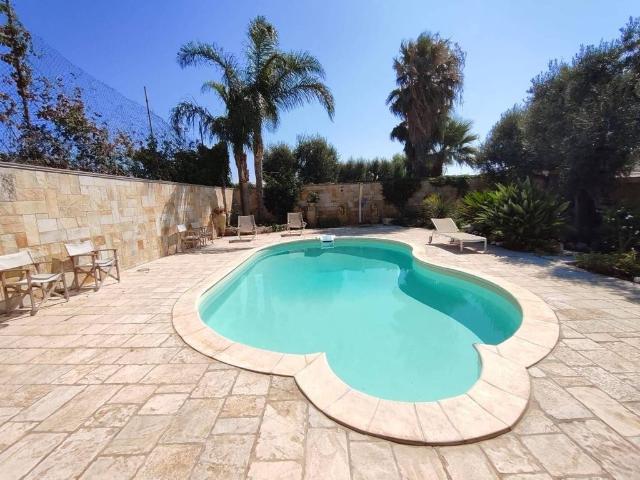 Villa Indipendente in vendita a Torre Egnazia, Puglia