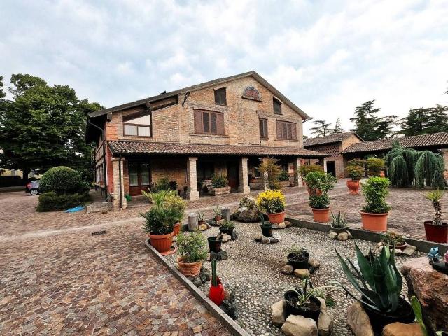 Villa Indipendente in vendita a Fidenza, Reggio Emilia