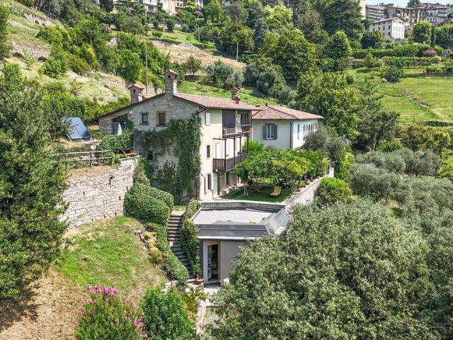 Villa Indipendente in vendita a Santa Grata, Bergamo