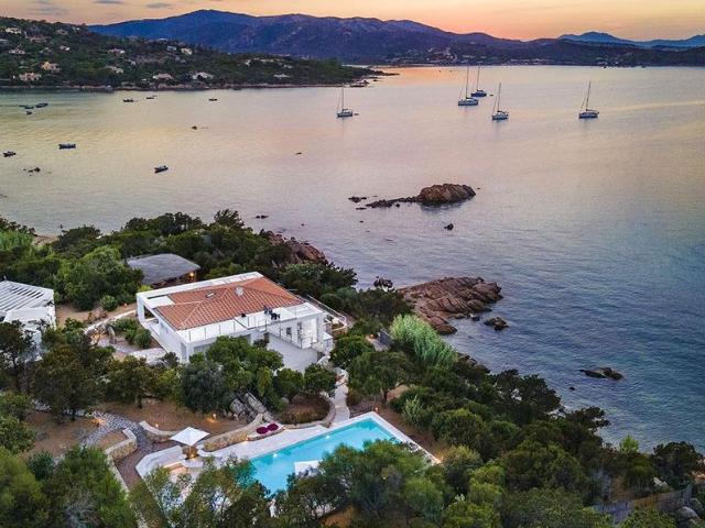 Villa Indipendente in affitto a Porto San Paolo, Sardigna/Sardegna
