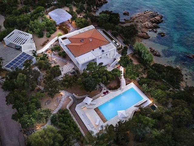 Villa Indipendente in affitto a Porto San Paolo, Sardigna/Sardegna