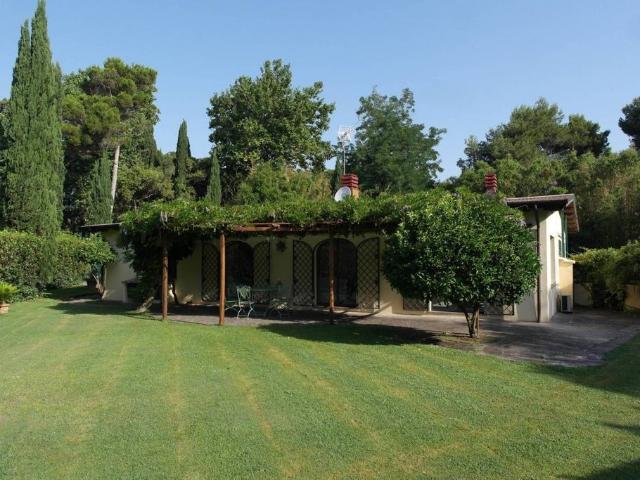 Villa Indipendente in affitto a Municipio Roma VIII, Roma Capitale