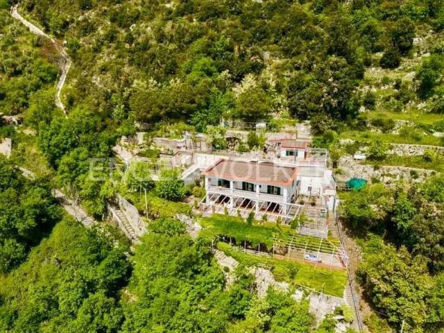 Villa Indipendente in vendita a Amalfi, Campania