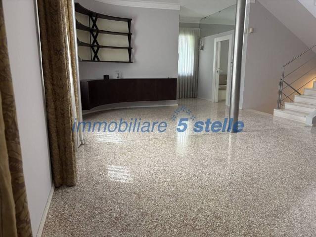 Villa Indipendente in vendita a Vicenza, Veneto