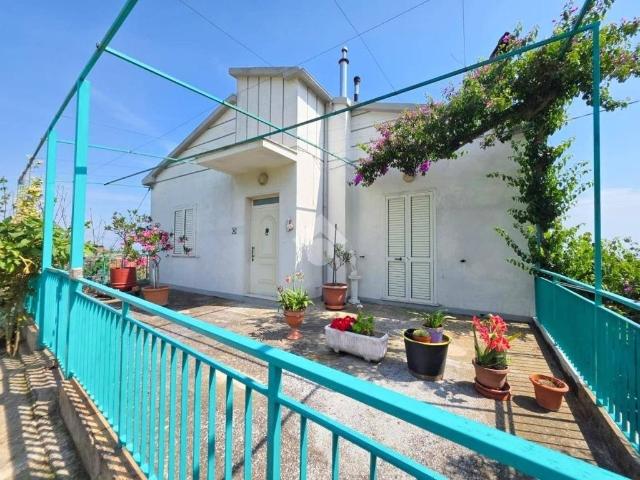 Villa Indipendente in vendita a Silvi, Abruzzo