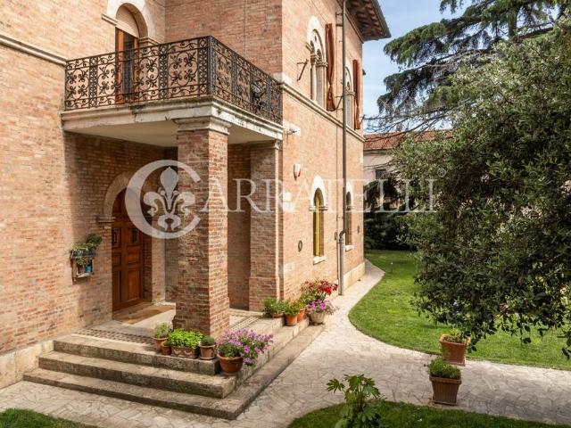 Villa Indipendente in vendita a Follonica, Toscana