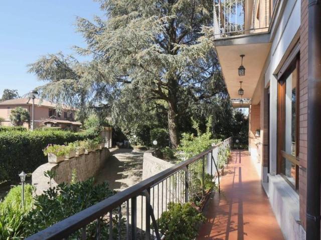 Villa Indipendente in vendita a Montecagnoletto, Roma Capitale