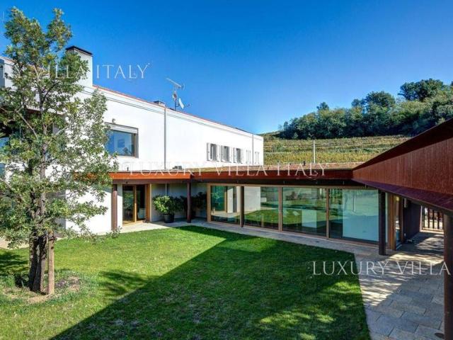 Villa Indipendente in vendita a San Floriano Del Collio, Friuli-Venezia Giulia