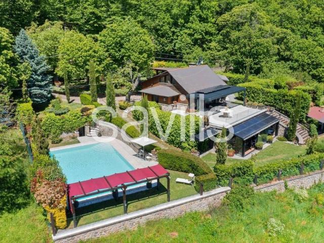 Villa Indipendente in vendita a Abbadia San Salvatore, Toscana