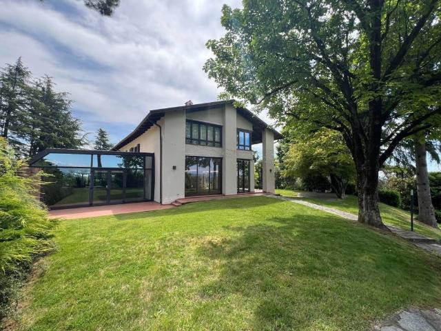 Villa Indipendente in vendita a Piemonte, Asti