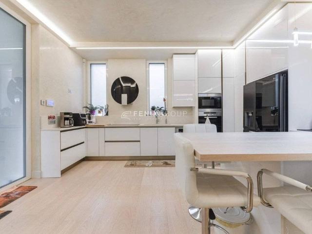 Villa Indipendente in vendita a San Fiorano, Villasanta