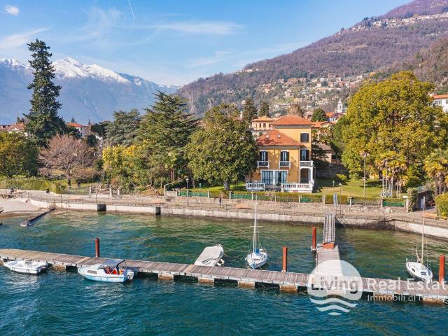 Villa Indipendente in vendita a Comunità Montana Valli del Verbano, Maccagno