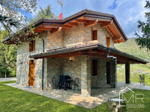 Villa Indipendente in vendita a Comunità montana della valle Camonica, Malegno