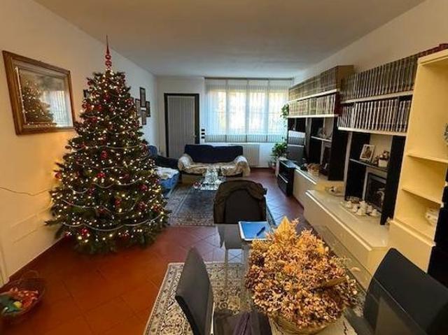 Villa Indipendente in vendita a Modena, Reggio Emilia