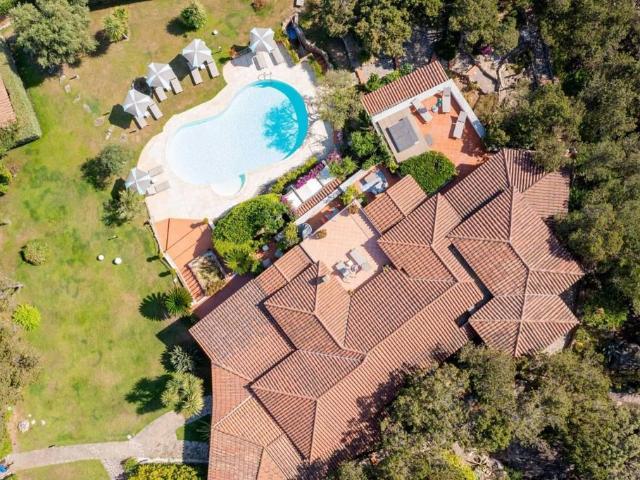 Villa Indipendente in vendita a San Pantaleo, Sardigna/Sardegna