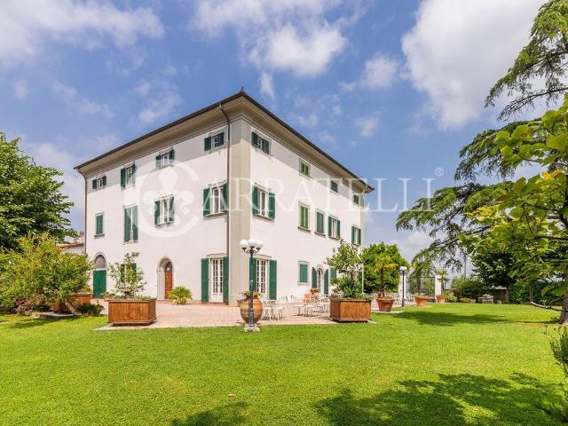 Villa Indipendente in vendita a Quarrata, Toscana