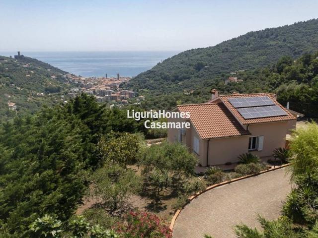 Villa Indipendente in vendita a Noli, Liguria