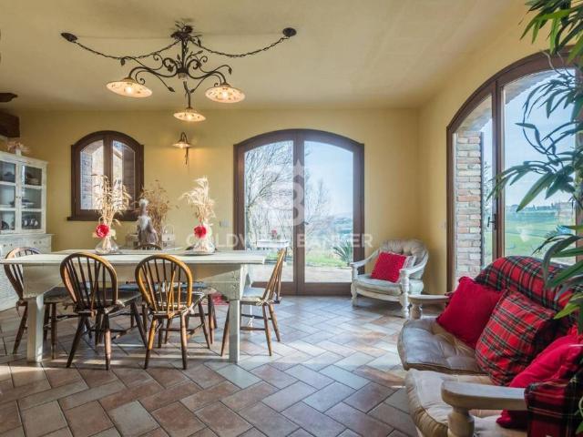 Villa Indipendente in vendita a San Clemente, Reggio Emilia