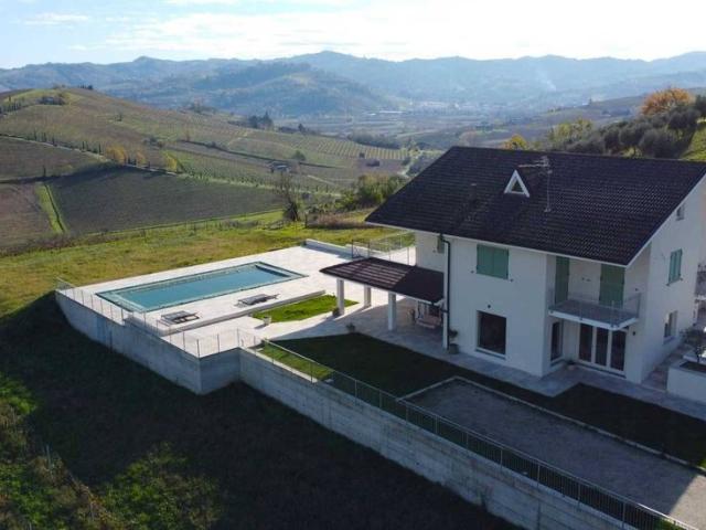 Villa Indipendente in vendita a Piemonte, Asti