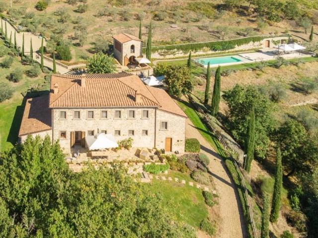 Villa Indipendente in vendita a Bucine, Toscana