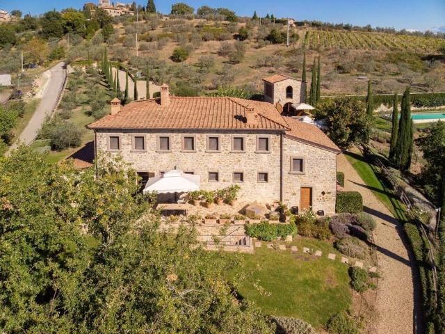 Villa Indipendente in vendita a Bucine, Toscana