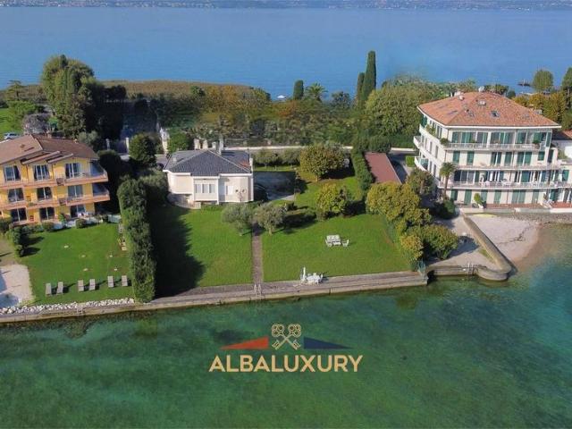 Villa Indipendente in vendita a Sirmione, Brescia