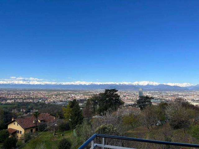 Villa Indipendente in vendita a Cavoretto, Piemonte