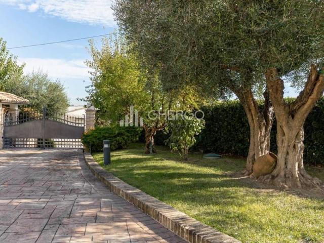 Villa Indipendente in vendita a Marche, Fermo
