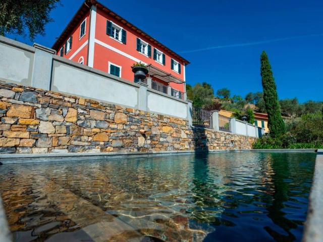 Villa Indipendente in vendita a Torre dei Stevani, San Remo