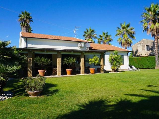Villa Indipendente in vendita a Colle del Sole, Roseto Degli Abruzzi