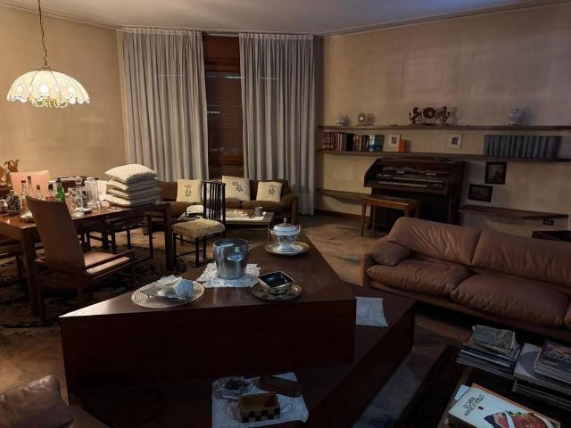 Villa Indipendente in vendita a Trezzo Sull'adda, Lombardia