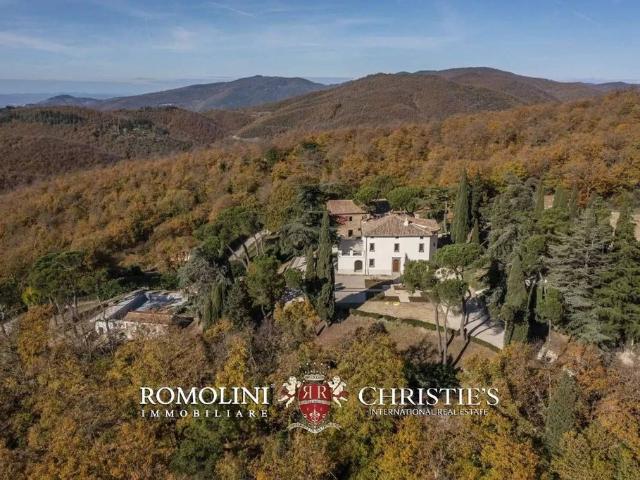 Villa Indipendente in vendita a Tuoro Sul Trasimeno, Umbria