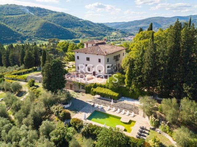 Villa Indipendente in vendita a Unione di Comuni Valdarno e Valdisieve, Pontassieve