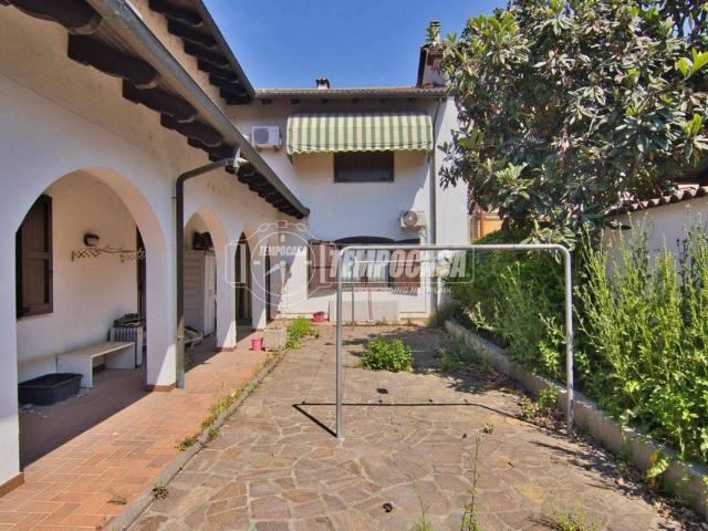 Villa Indipendente in vendita a Piemonte, Vercelli