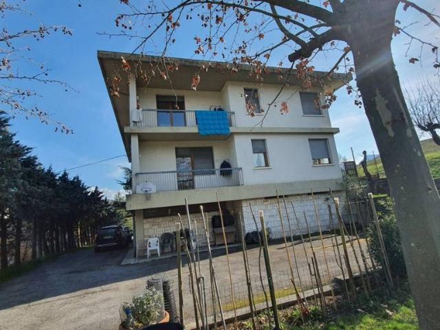 Villa Indipendente in vendita a Unione dell'Alto Reno, Granaglione