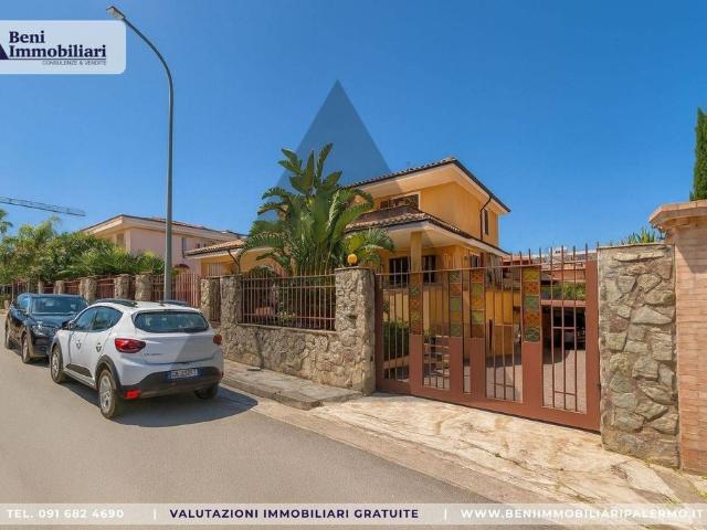 Villa Indipendente in vendita a Bagheria, Sicilia