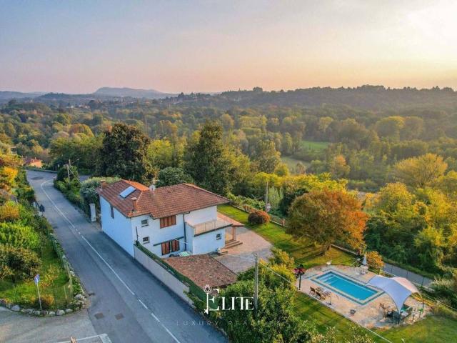Villa Indipendente in vendita a Cardana, Besozzo