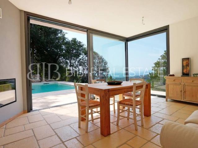 Villa Indipendente in vendita a Casanova, Varazze