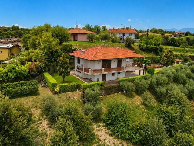 Villa Indipendente in vendita a La Fornasetta, Lonato