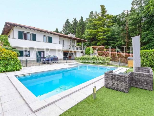 Villa Indipendente in vendita a Carcano, Albavilla